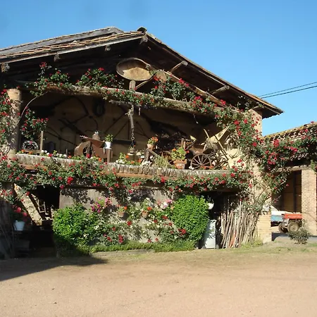 Yourte Traditionnelle Mongole Marcoux (Loire)