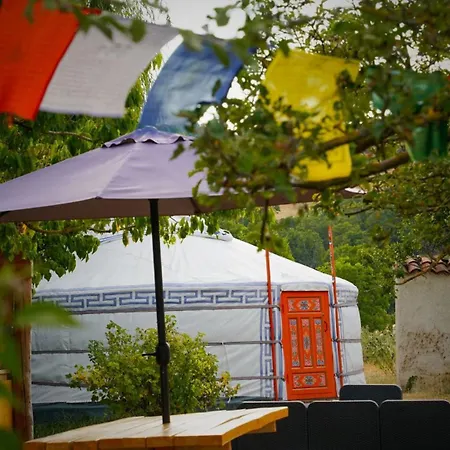 Yourte Traditionnelle Mongole * Marcoux (Loire)